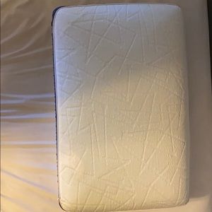 Space foam pillow